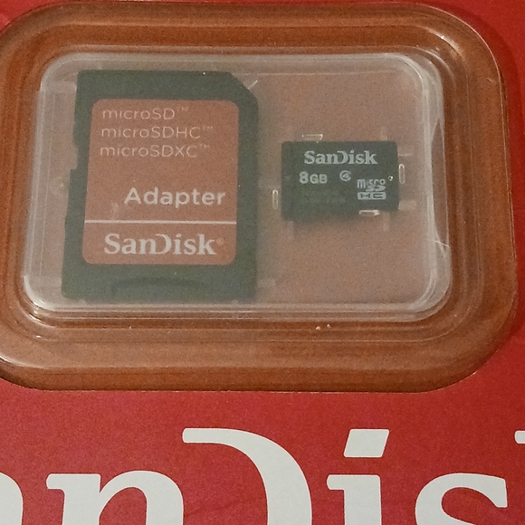 NWT!! SanDisk Memory Card 8GB - Picture 3 of 9